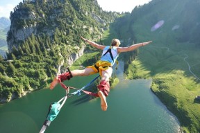 九游手机游戏-国足出线，再次告急，国足出线稳了